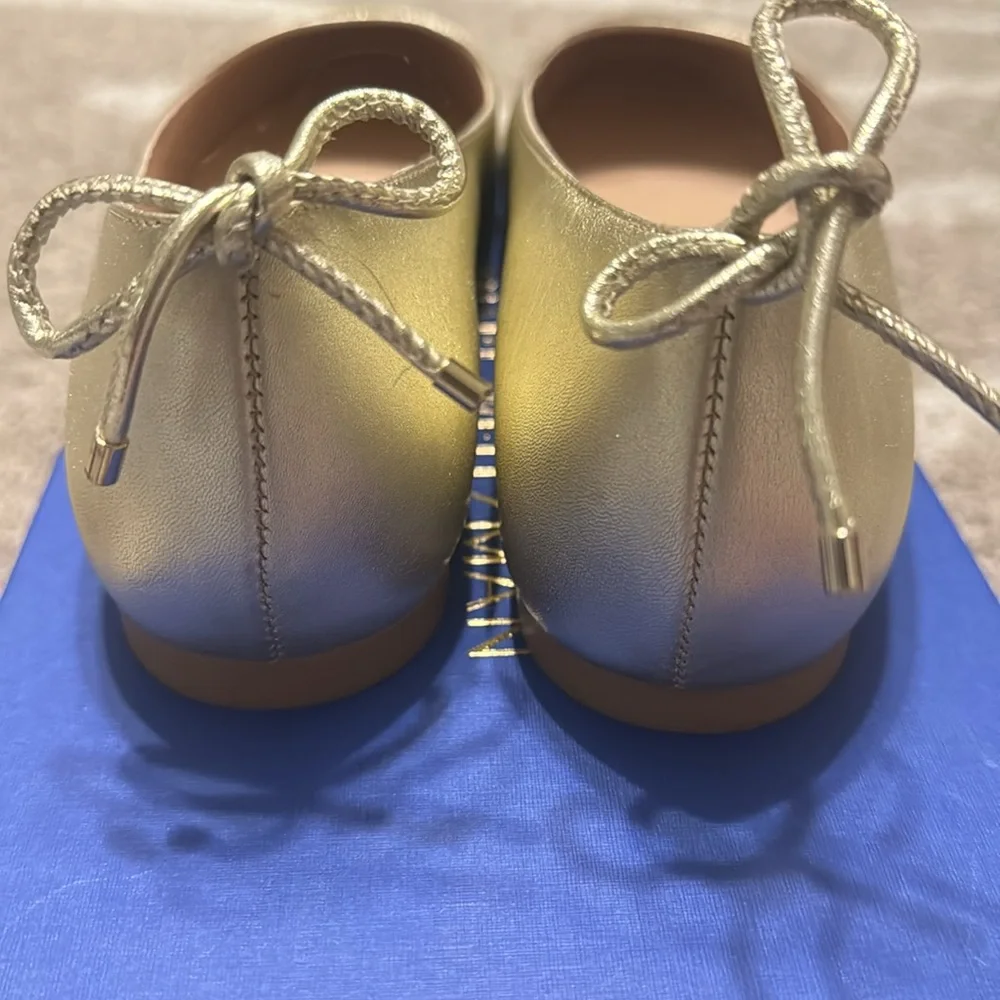 Stuart weitzman, tieback flat gold color, US 9